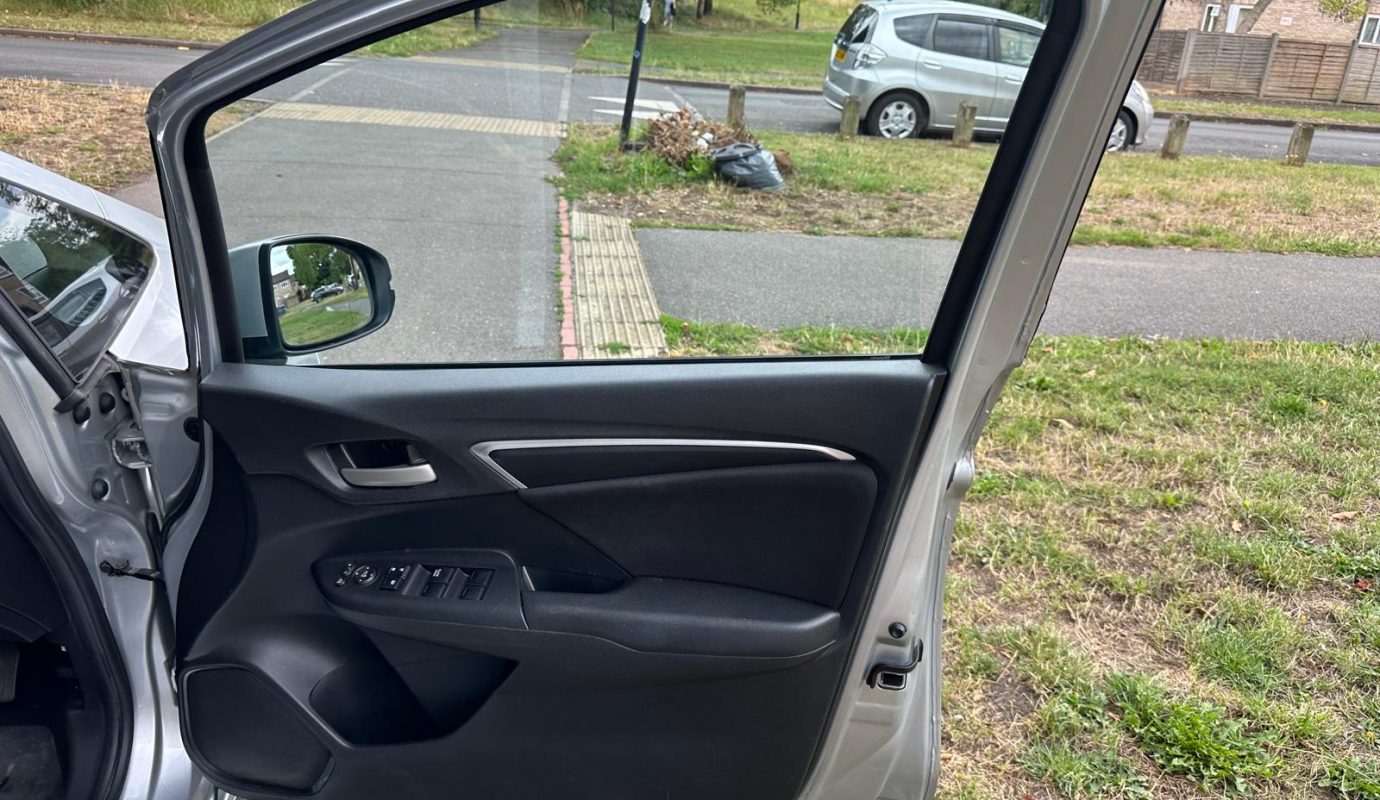 HONDA JAZZ  1.3 I-VTEC 102 SE – 2016