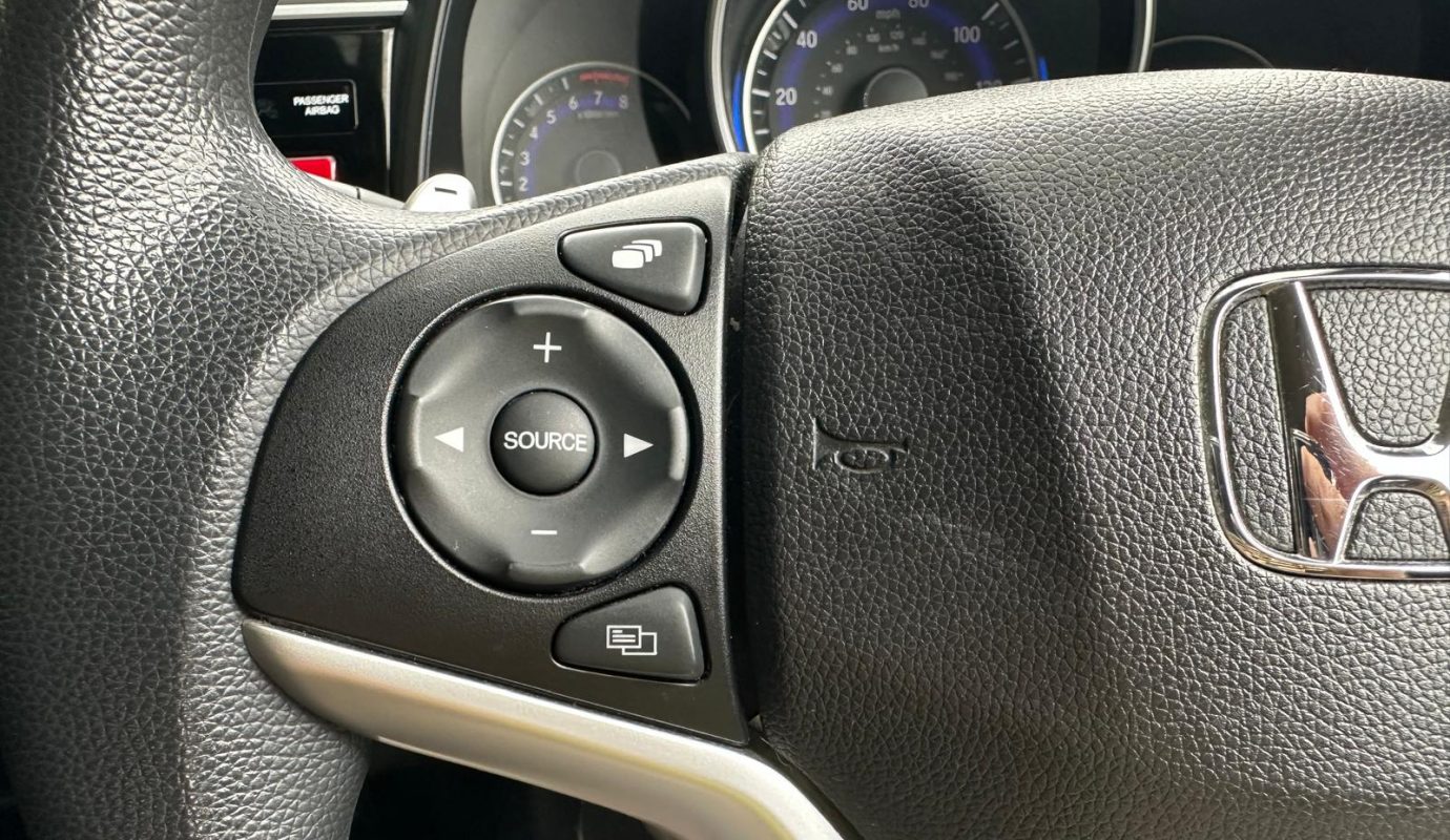 HONDA JAZZ  1.3 I-VTEC 102 SE – 2016