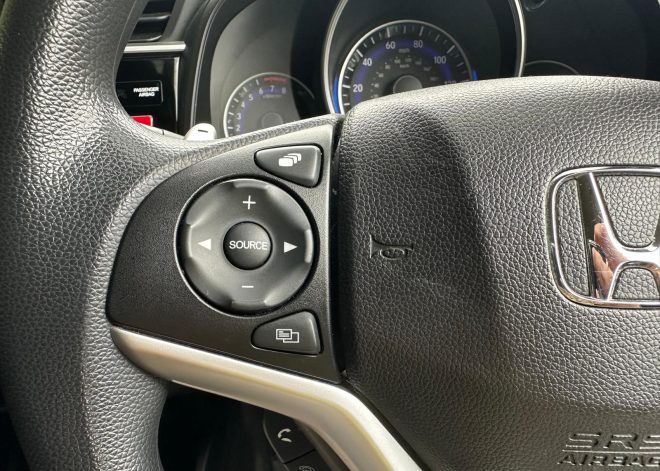 HONDA JAZZ  1.3 I-VTEC 102 SE – 2016