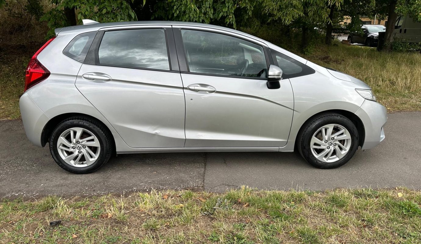 HONDA JAZZ  1.3 I-VTEC 102 SE – 2016