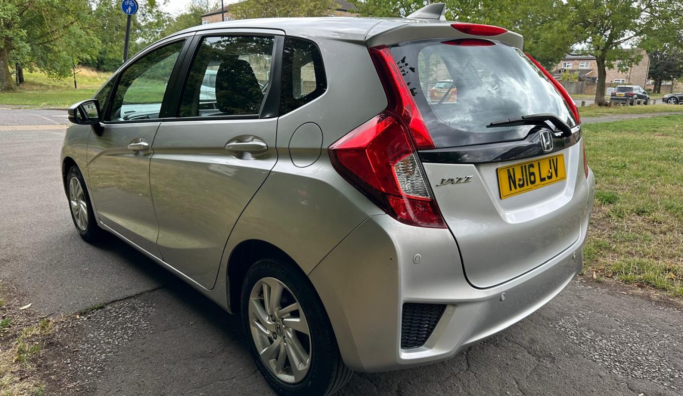 HONDA JAZZ  1.3 I-VTEC 102 SE – 2016