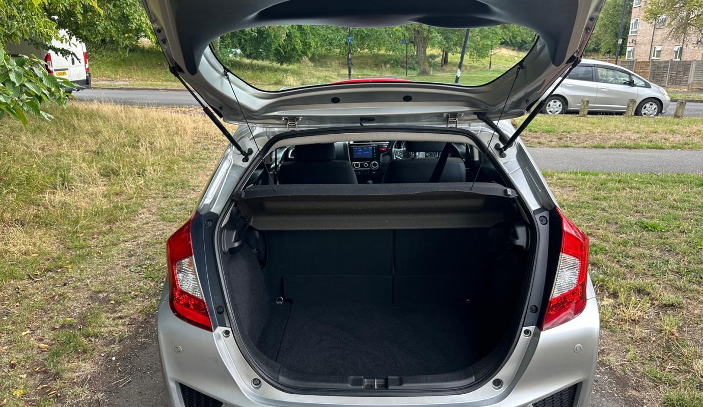HONDA JAZZ  1.3 I-VTEC 102 SE – 2016